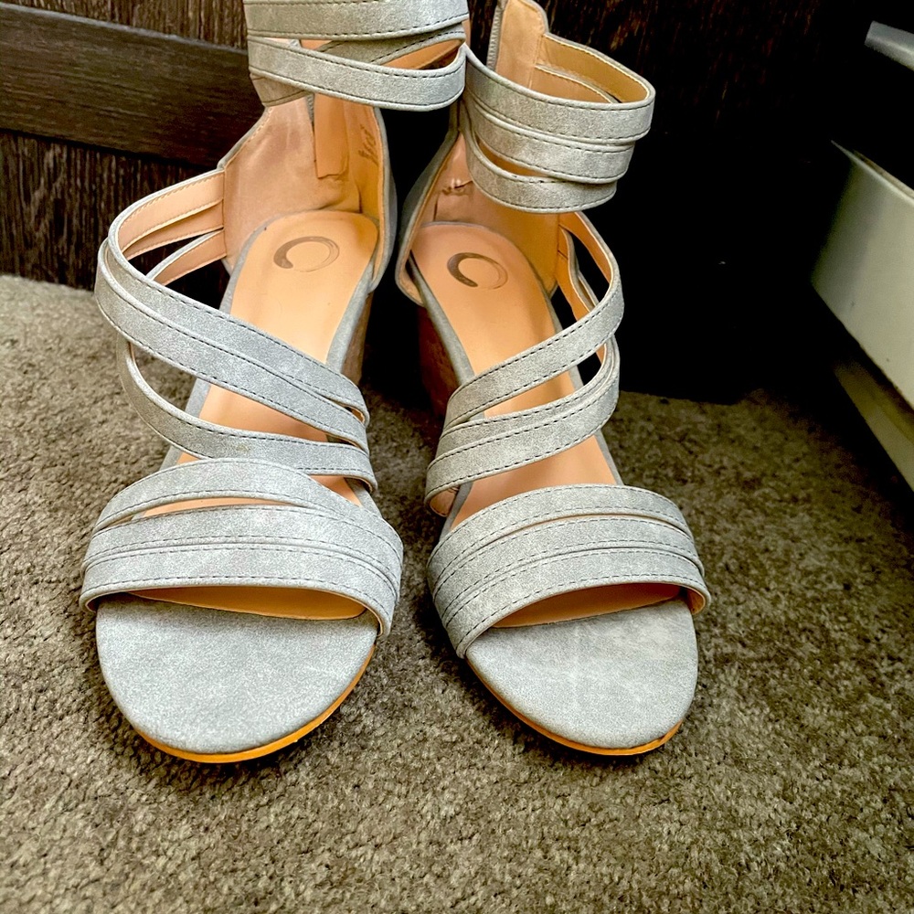 Wedge strapped sandal